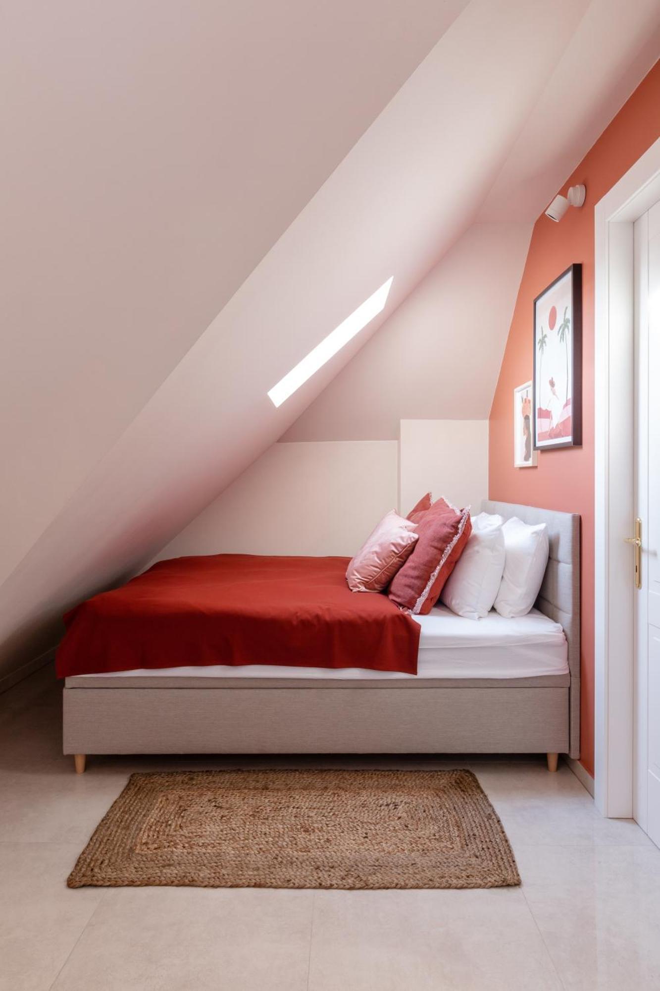 Turnkey I Letna Park Apartments Prag Zimmer foto
